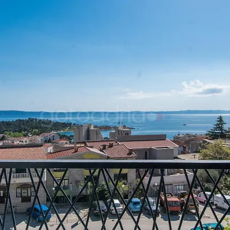 Apartment Sea View Diana