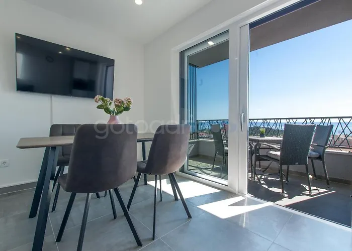 Sea View Diana Lägenhet *