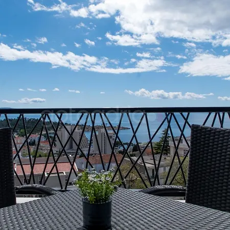 Sea View Diana Apartman *
